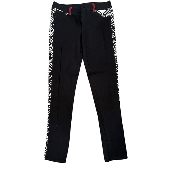 Chaser Black and White Patterned Women Jeans - Picture 1 of 13
